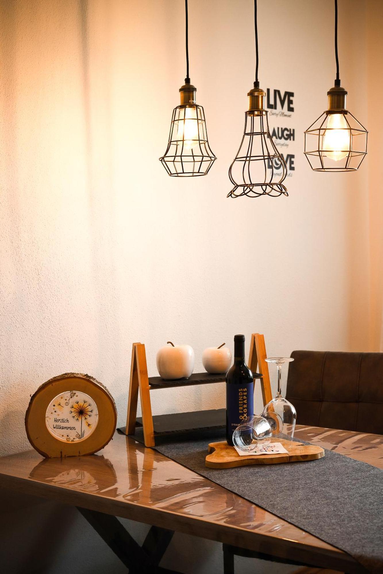 Buchen Blick - Ruhige Moderne Ferienwohnung 82Qm. Fichtelberg Bagian luar foto